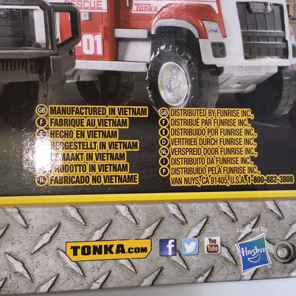 Tonka Real Tough Rescue Force Fire Truck Toy with Sounds Sirens Flash 12… - Picture 10 of 10